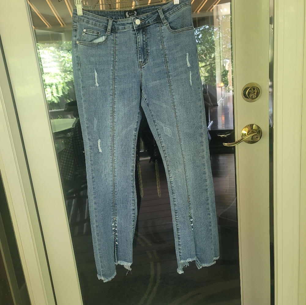 AZI Jeans